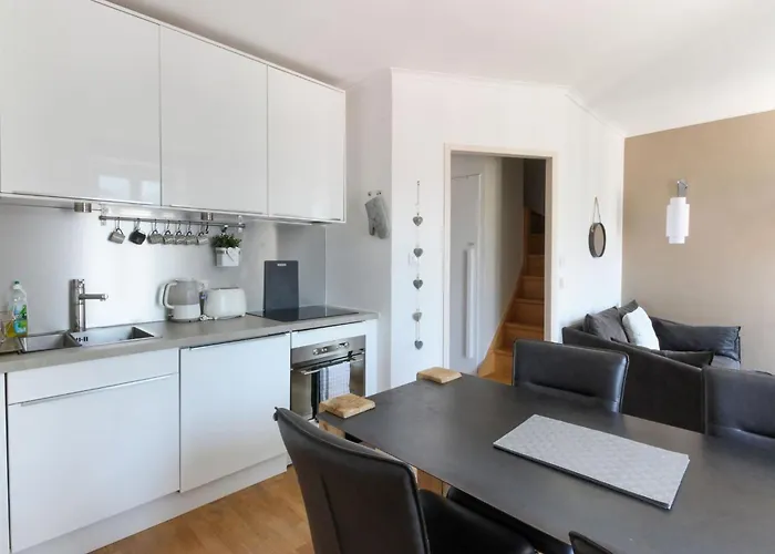 Nook 42 - The Loft - 2br W/ Balcony Views شقة شامونكس